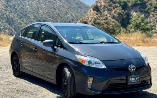 2015 TOYOTA PRIUS