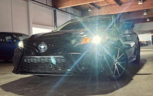 2021 TOYOTA CAMRY Hybrid SE