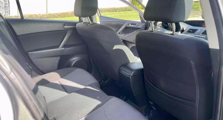2010 MAZDA MAZDA3 (2)