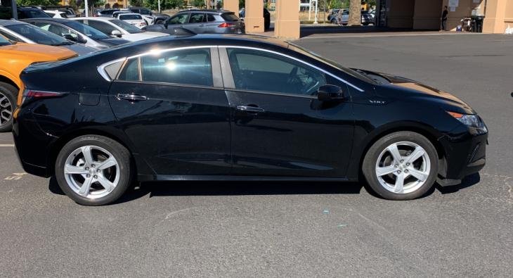 Chevrolet Volt 2018 (1)