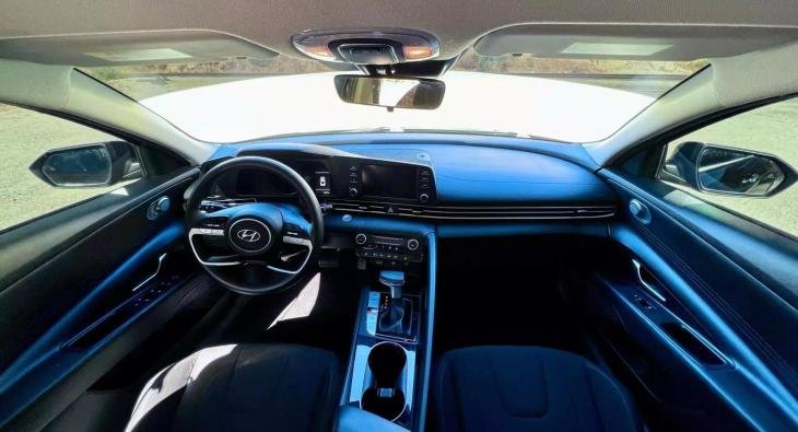 2021 HYUNDAI ELANTRA (4)