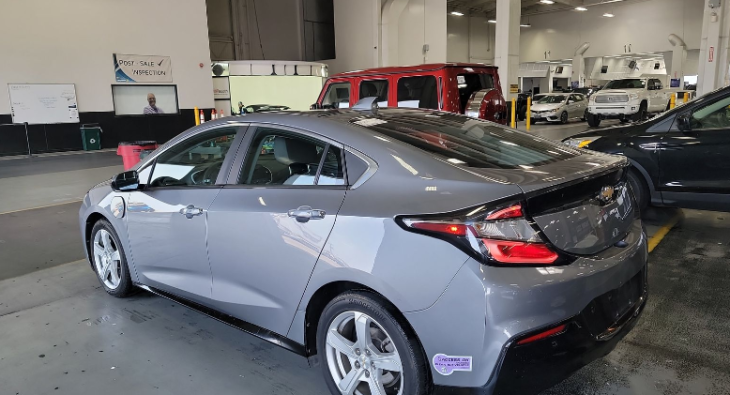 Chevrolet Volt LT 2018 (2)