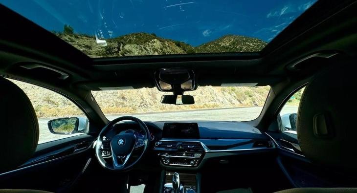 2018 BMW 5 SERIES (2)