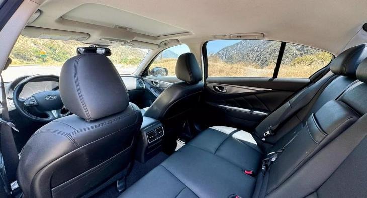 2017 INFINITI Q50 (3)