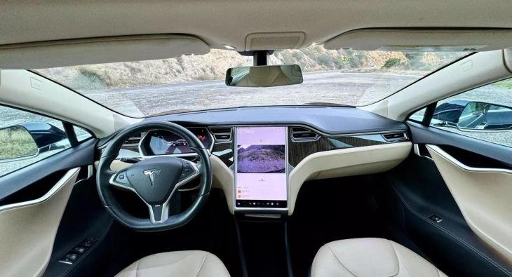 2013 TESLA MODEL S 85 (4)