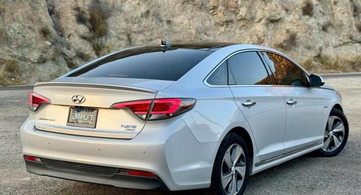 2016 HYUNDAI SONATA HYBRID (1)
