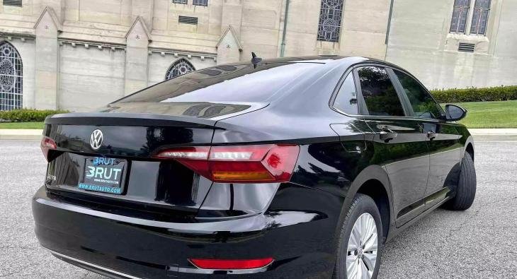 2019 VOLKSWAGEN JETTA (1)