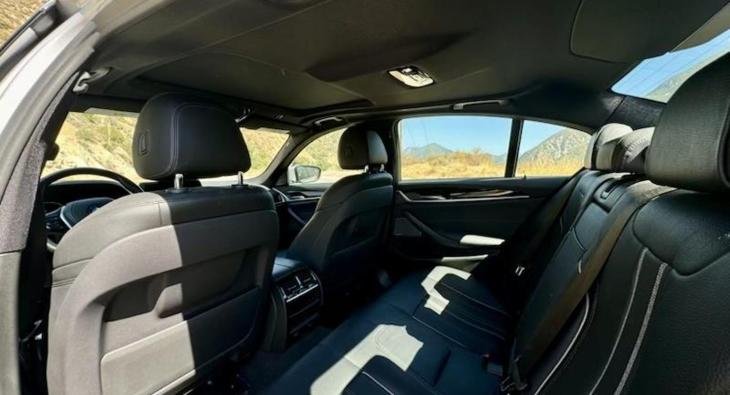 2018 BMW 5 SERIES (3)