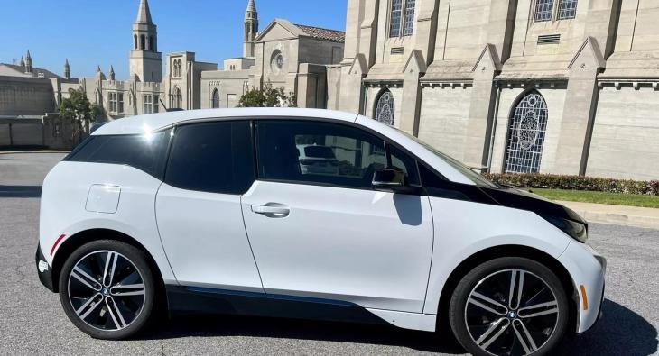2015 BMW I3 (1)