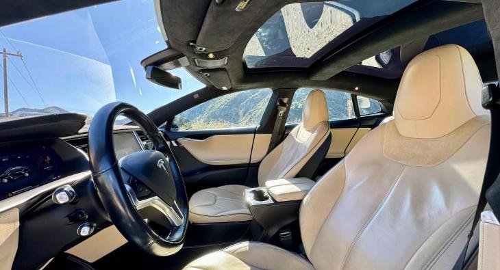2014 TESLA MODEL S 85 (2)
