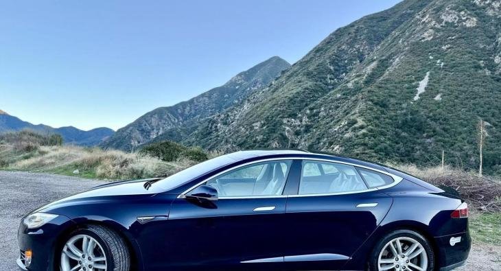 2013 TESLA MODEL S 85 (1)