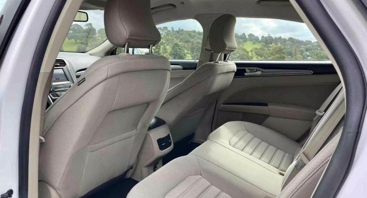 2019 FORD FUSION (4)