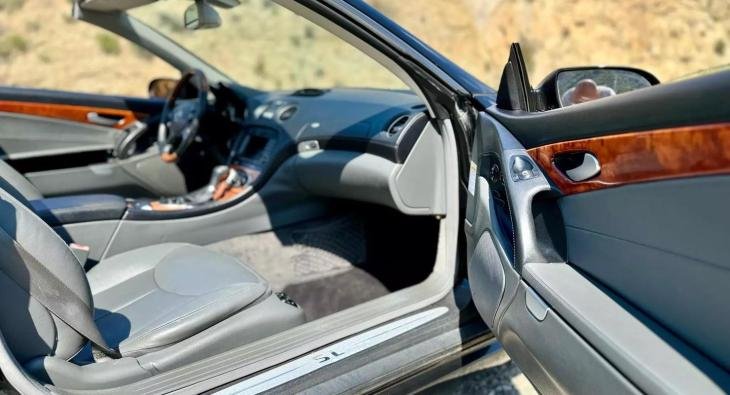 2005 MERCEDES-BENZ SL-500 AMG PACKAGE (1)