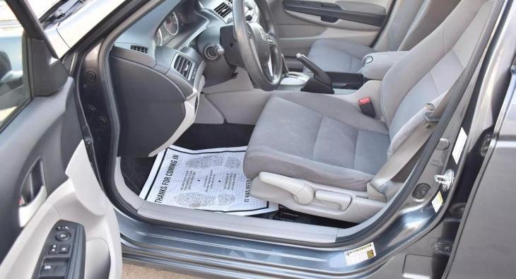 2011 HONDA ACCORD (1)